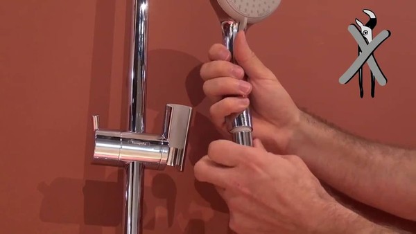 Душевая стойка Hansgrohe Croma 220 Showerpipe 27185000