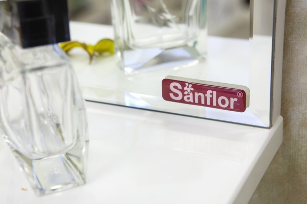 Зеркало-шкаф Sanflor Валлетта 80 черное стекло L